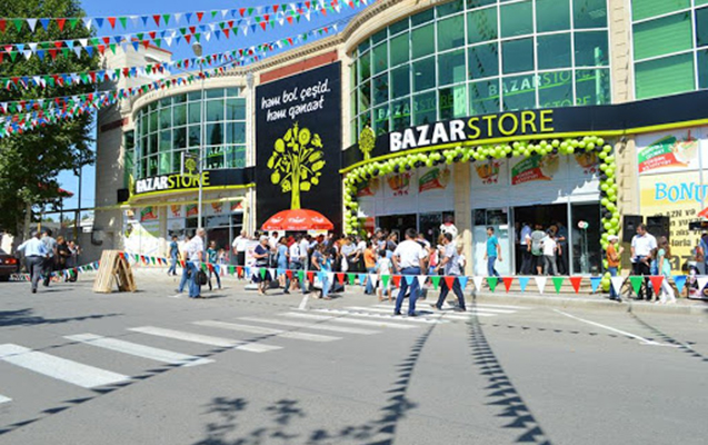 “Bazarstore”da lift şaxtasına düşən qız öldü