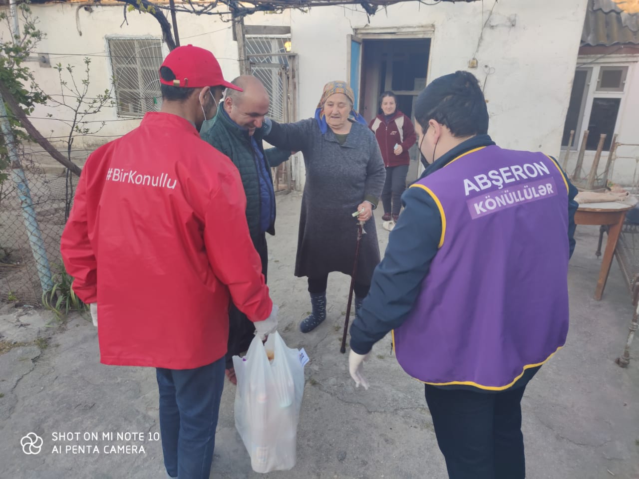 Abşeron könüllüləri AKƏM çətiri altında - FOTOLAR