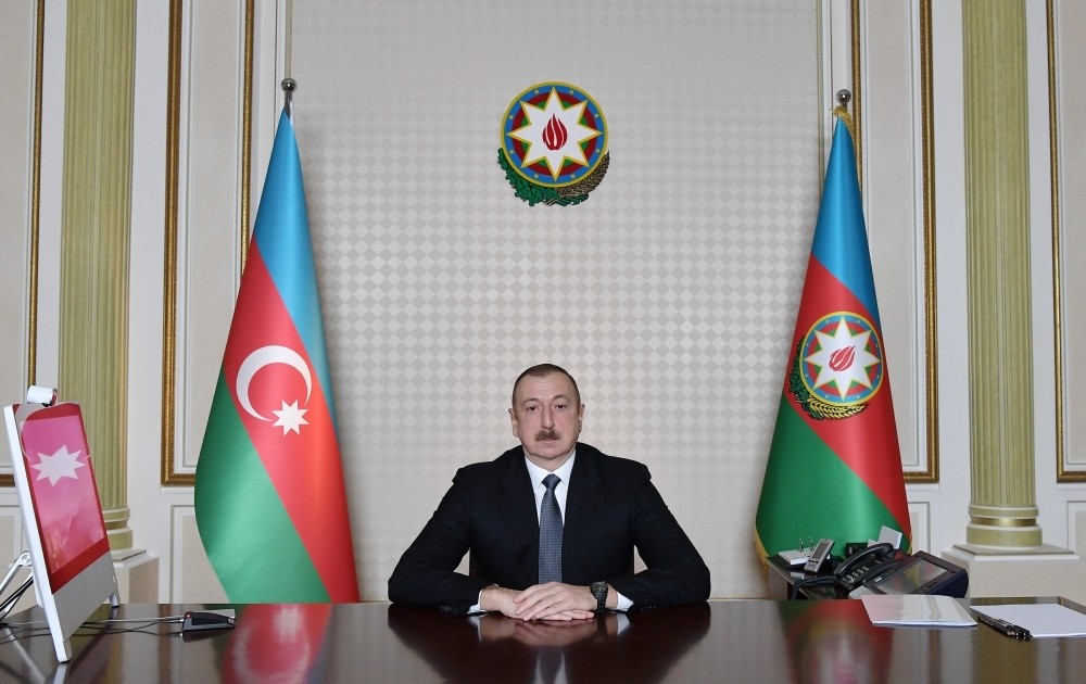 Prezident: "Gənclər xoşagəlməz hallara qarşı mübarizədə bizə böyük dəstək olurlar"