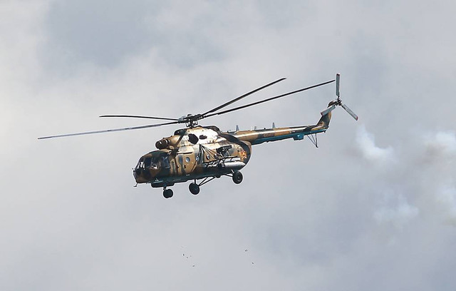 Rusiyada hərbi helikopter sərt eniş edib, ölənlər var
