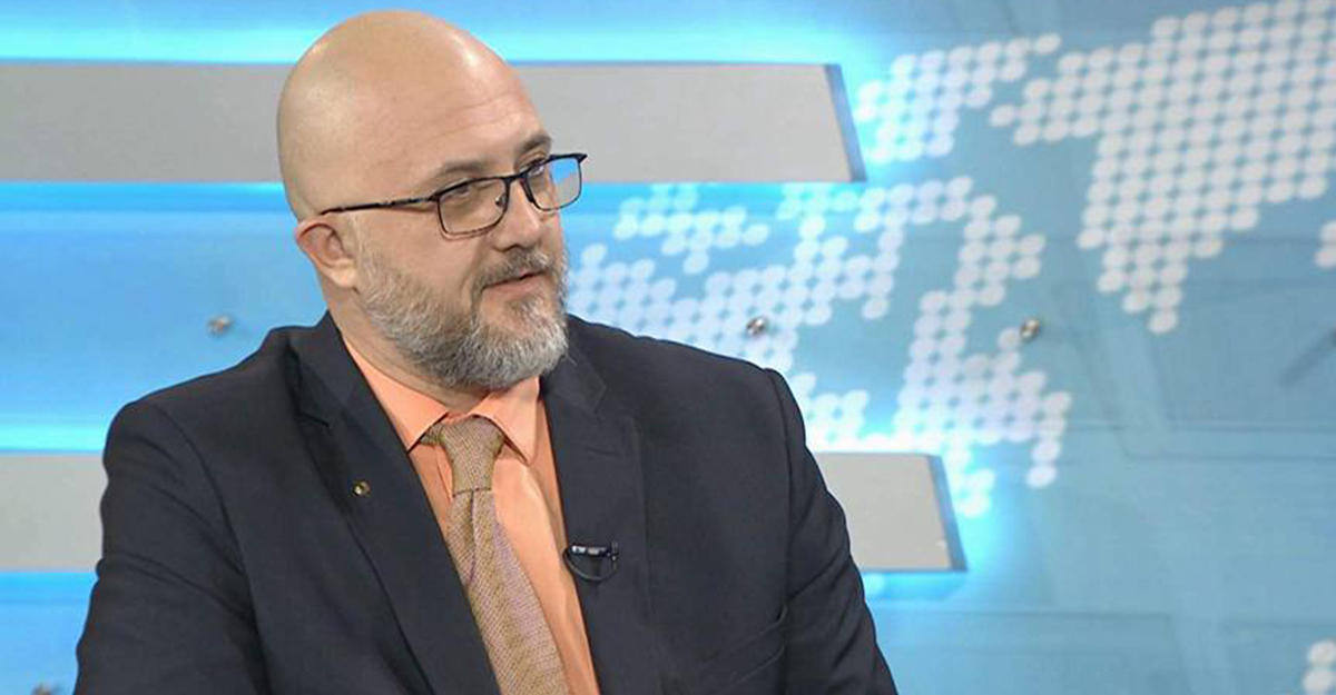 Rusiyalı politoloq: "Paşinyanın sonu yaxınlaşır"