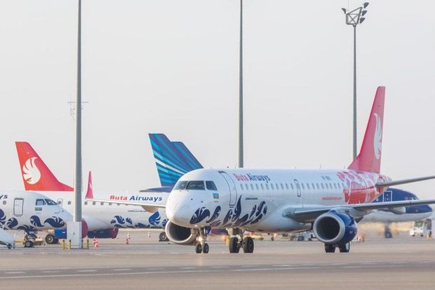 AZAL çarter reysi ilə daha 100 nəfəri ölkəyə gətirdi - FOTO