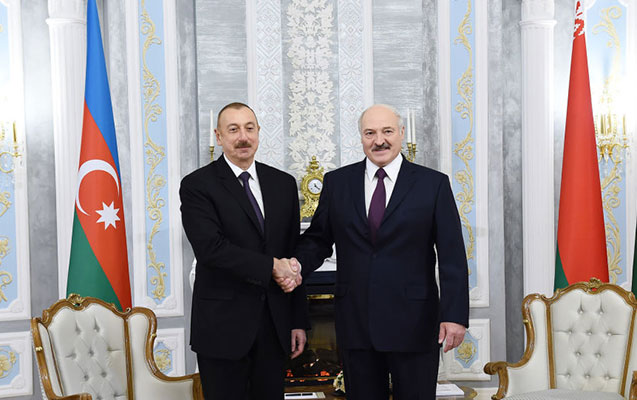 Aleksandr Lukaşenko İlham Əliyevi təbrik etdi