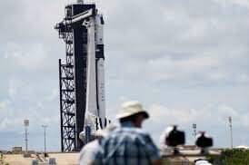 ABŞ pilotları SpaceX raketində kosmosa uçur - CANLI YAYIM