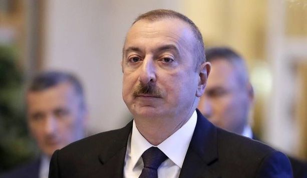 Prezident mülki aviasiya işçilərini təltif etdi - SƏRƏNCAM