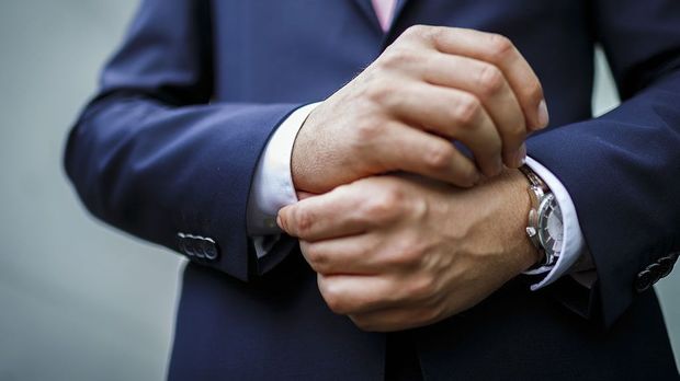 Azərbaycanda vəzifəli şəxsin oğlu narkotiklə tutuldu - silahla gəzirmiş