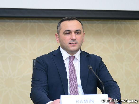 “1 və ya 2 ay həftə sonları küçəyə çıxma qadağan edilə bilər – Ramin Bayramlı