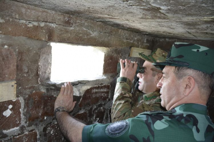 Generallar Ermənistanla sərhədə getdilər - FOTOLAR