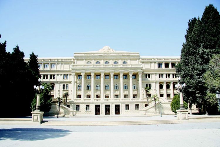 Tələbələrə imtahanla bağlı yanlış məlumat verən kafedra müdiri işdən çıxarıldı