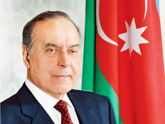 Azərbaycanda Milli Qurtuluş Günüdür