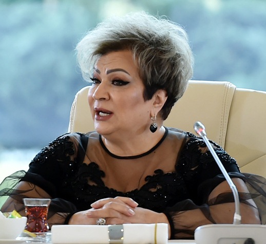 Afaq Bəşirqızı koronavirusdan danışdı: "41 yaşı olan doğmamızı xəstəxanaya yerləşdirə bilmirdik"