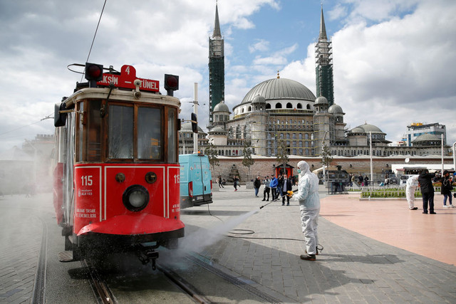 Türkiyədə daha 1 192 nəfər koronavirusa yoluxub