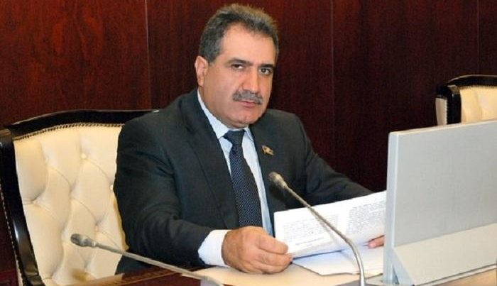 “Dövlət koronavirusla mübarizədə öz üzərinə düşən hər şeyi edib” - Fərəc Quliyev
