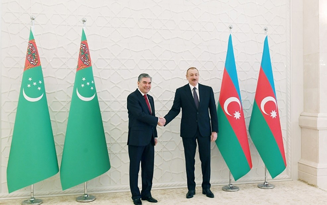 İlham Əliyev Berdiməhəmmədova zəng etdi