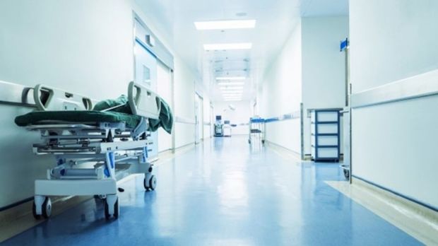 Şirvanda dördüncü mərtəbədən yıxılan 40 yaşlı sərxoş kişi öldü