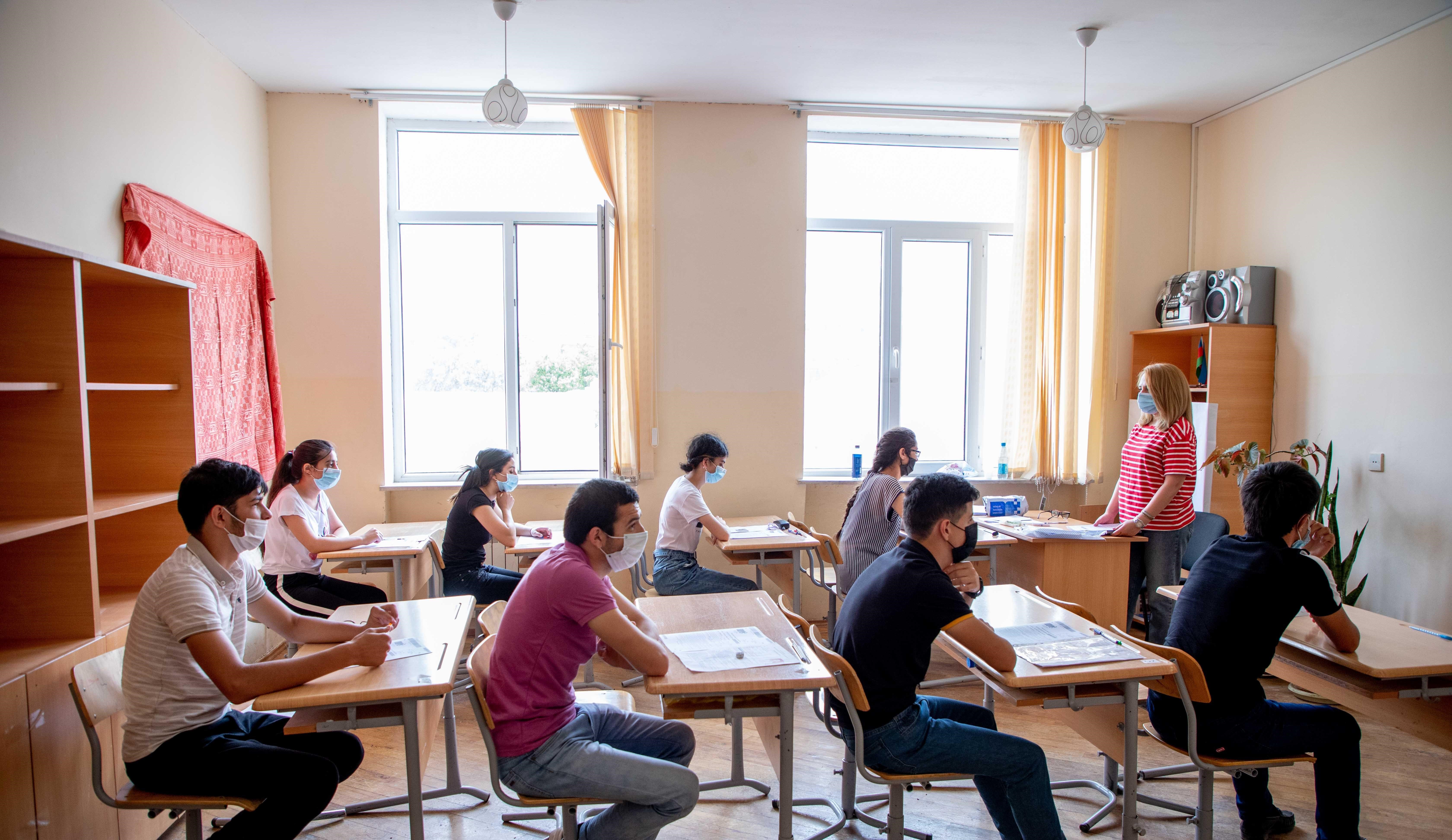 Bu məzunlara buraxılış imtahanlarında iştirak etmədən attestat veriləcək