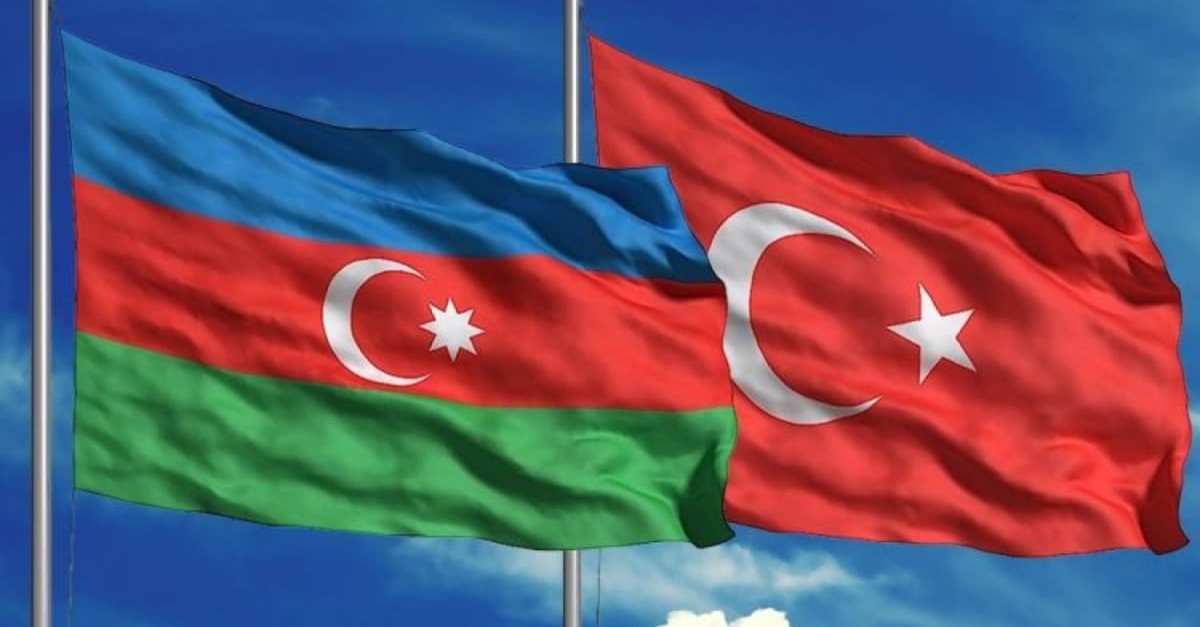 Azərbaycan Müdafiə naziri müavini Türkiyəyə gedib, Hulusi Akarla görüşüb