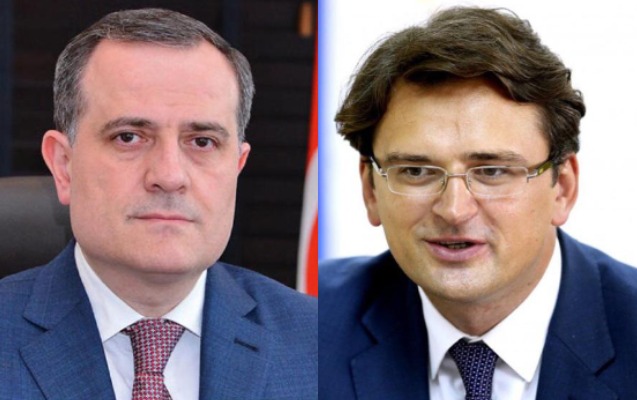 Ceyhun Bayramov Ukrayna XİN başçısı ilə telefonda danışdı