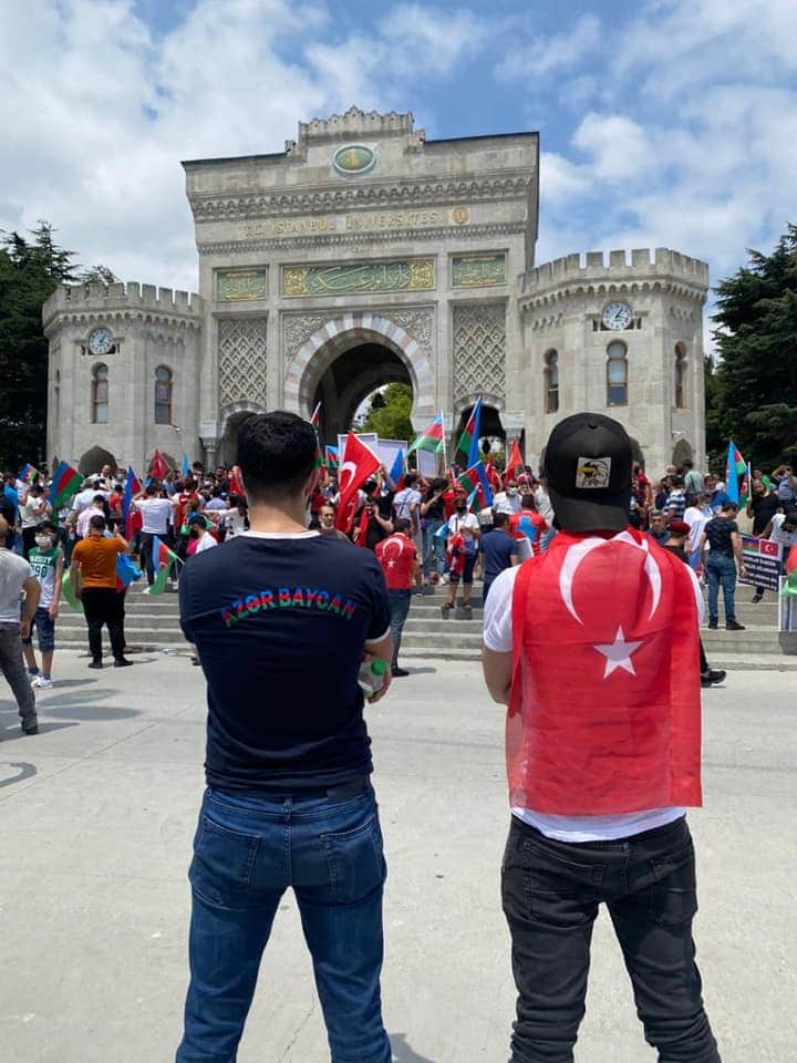 İstanbulda Azərbaycan Ordusuna dəstək aksiyası keçirilib - VİDEO