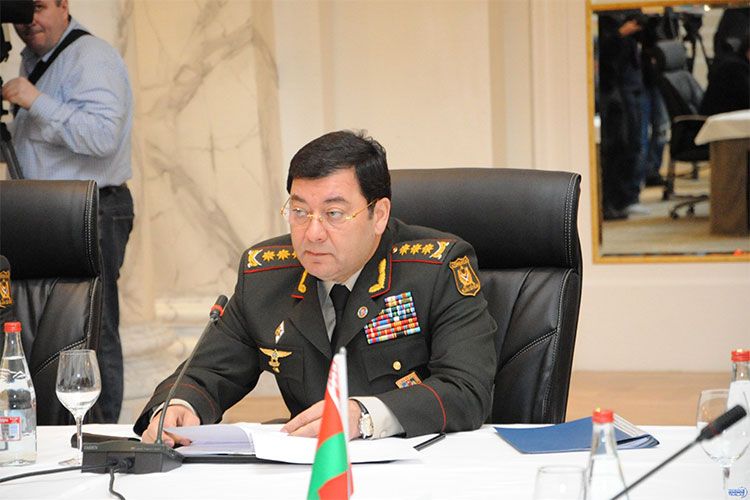 Müdafiə Nazirliyindən Nəcməddin Sadıkovla bağlı açıqlama: İşinin başındadır