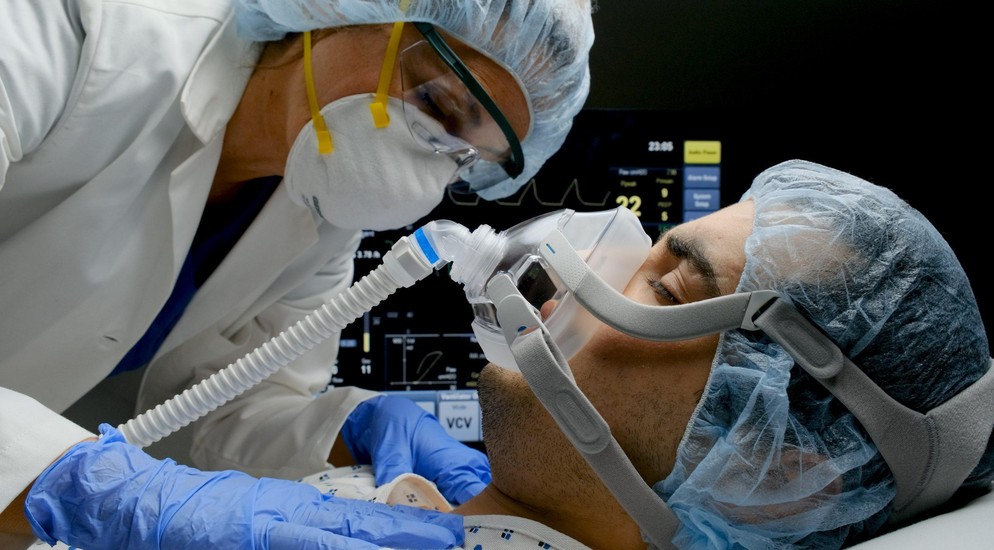 Reanimasiyadakı koronavirus xəstələrinin sayı artır