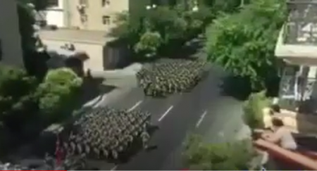 Türk ordusu Naxçıvanda hərbi parad keçirdi - Video