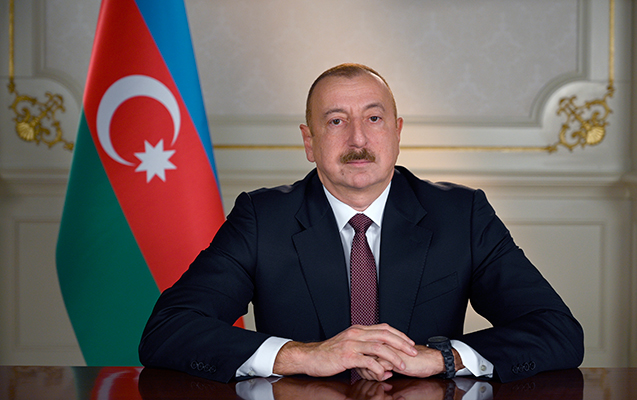 Prezident Şahbaz Muradovu təltif etdi