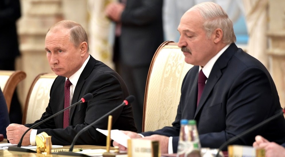 Putin və Lukaşenko Belarusdakı vəziyyəti müzakirə etdilər
