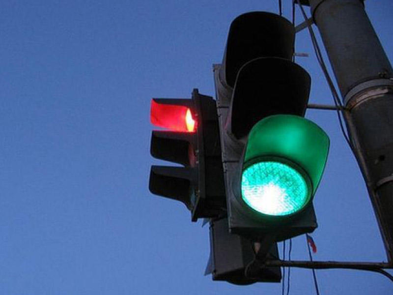 Bakıda bəzi işıqforların fəaliyyətində problem yarandı