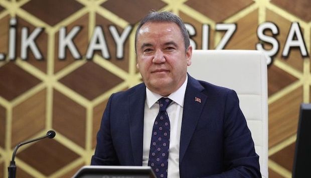 Türkiyədə şəhər rəhbəri koronavirusa yoluxdu