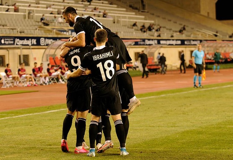 "Qarabağ" "Fənərbağça"nı geridə qoydu