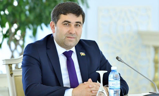 Deputat: Özümüzü xalqdan ayrı salan əməllərə yol verməməliyik