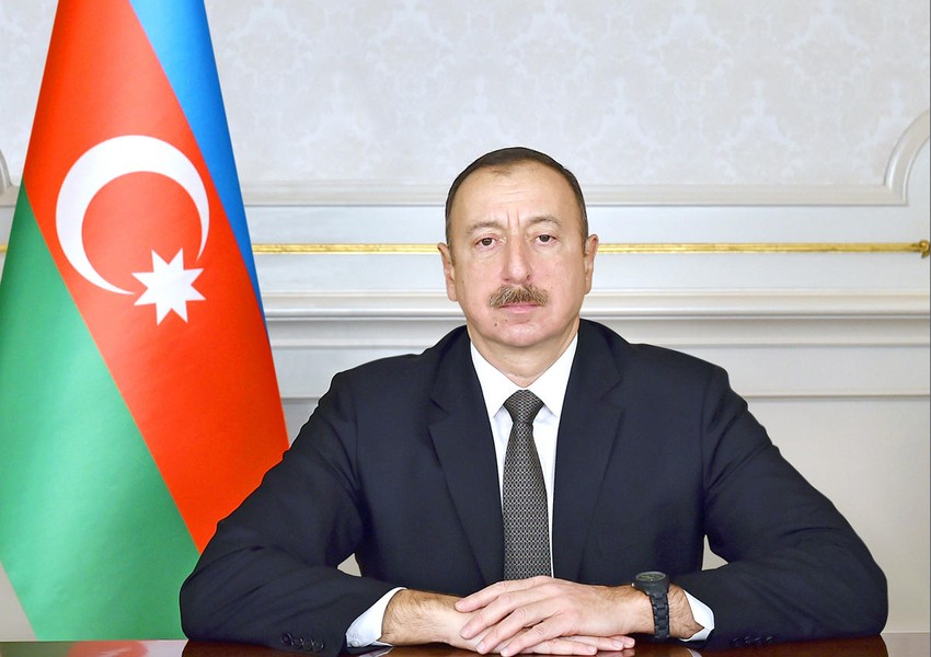 İlham Əliyev: "Yaxın günlərdə Putinlə telefon söhbətimiz olub..."