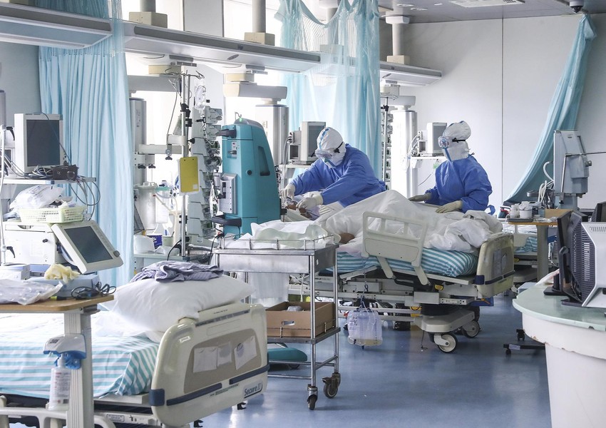 Dünyada koronavirusa yoluxanların sayı 24 milyonu ötdü