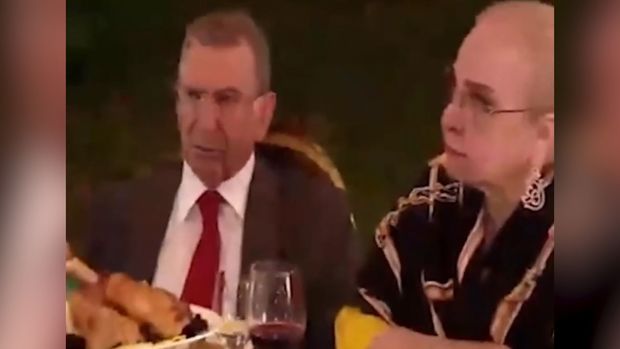 Kürəkəni Ramiz Mehdiyevin şəninə tost deyir - Toydan yeni VİDEO