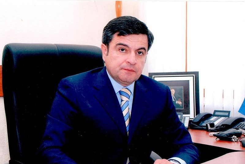 Xarici işlər nazirinin müavini işdən çıxarıldı
