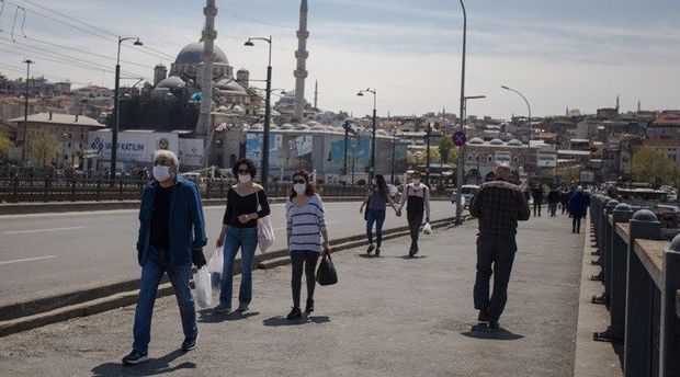 Türkiyədə daha 52 nəfər koronavirusdan ölüb