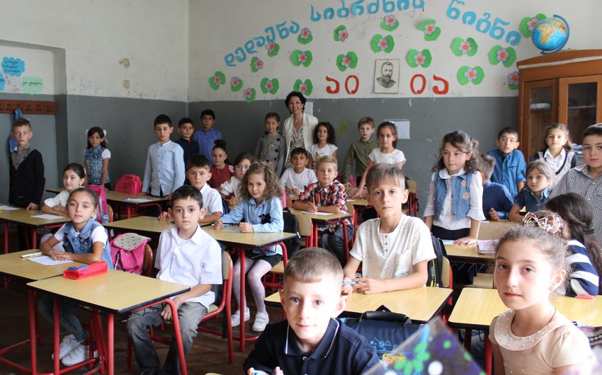 Gürcüstanın iri şəhərlərində yeni dərs ili təxirə salındı