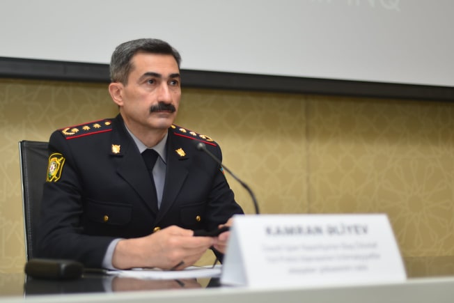 "Qadınlar “prava” imtahanına şortiklə girə bilər, kişilər isə yox!"