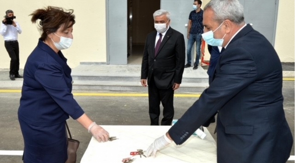 Neftçilərə yeni mənzillər verilib