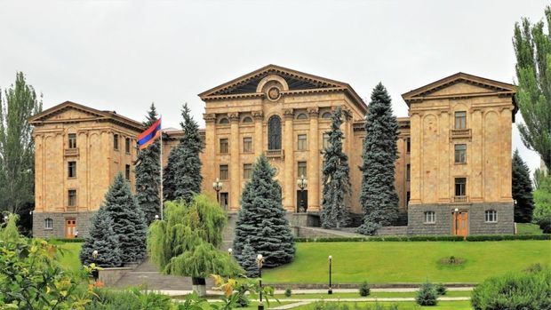 Ermənistanda Paşinyan əleyhinə ümumxalq etiraz aksiyaları başlayır
