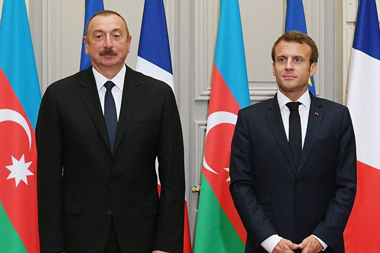Emmanuel Makron Azərbaycan Prezidentinə telefonla zəng etdi