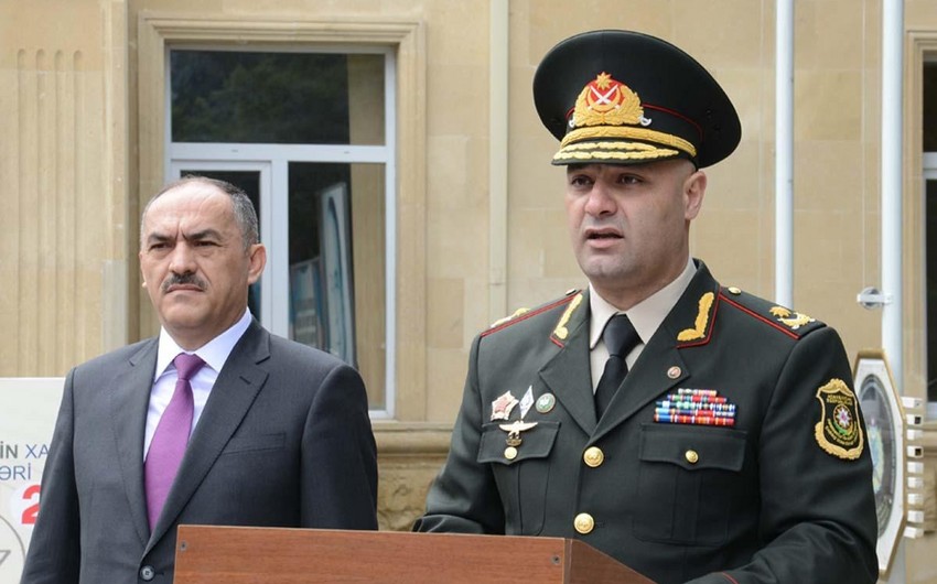 General: "Döyüşə getmək istəyən böyük sayda vətəndaş Dövlət Xidmətinə müraciət edib"