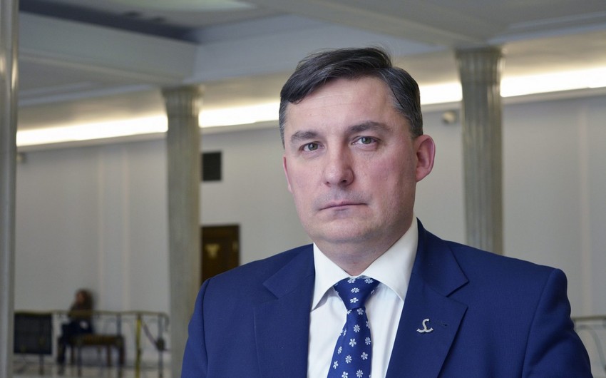 Polşalı deputat: "Qarabağla bağlı beynəlxalq hüququn tələbləri yerinə yetirilməlidir"