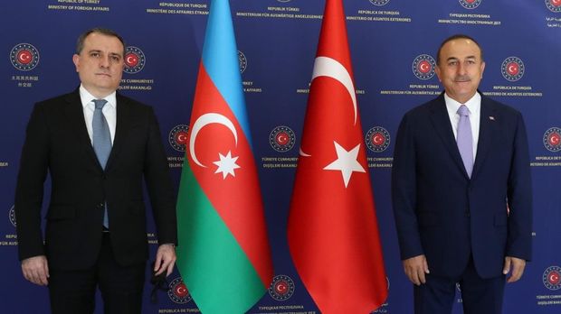 Mövlud Çavuşoğlu və Ceyhun Bayramov arasında telefon danışığı olub