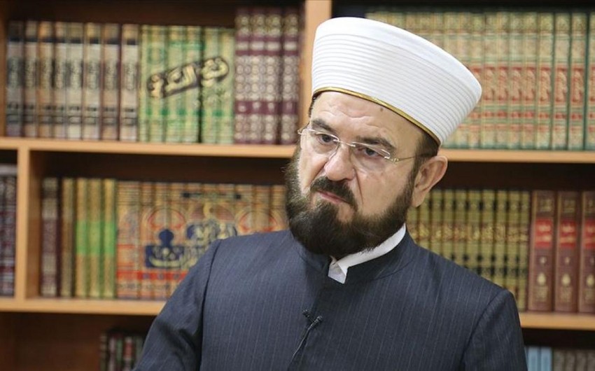 Müsəlman Alimləri Birliyi: "Makrona yazığımız gəlir"