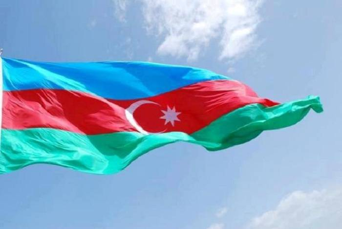 İlham Əliyev qələbəni, Paşinyan isə məğlubiyyəti elan edir