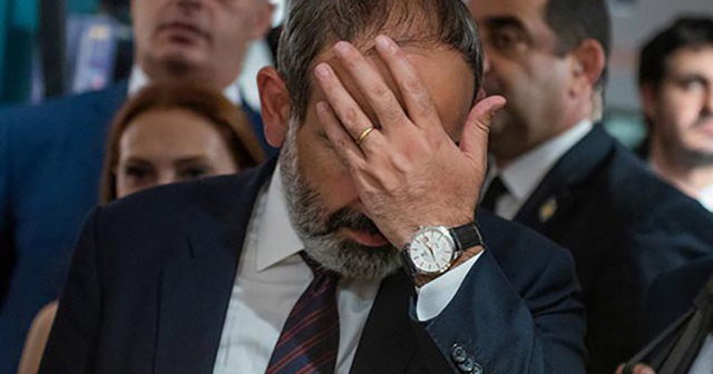 Paşinyan dilənir: “Hərbi forması olanlar komissarlığa versin"