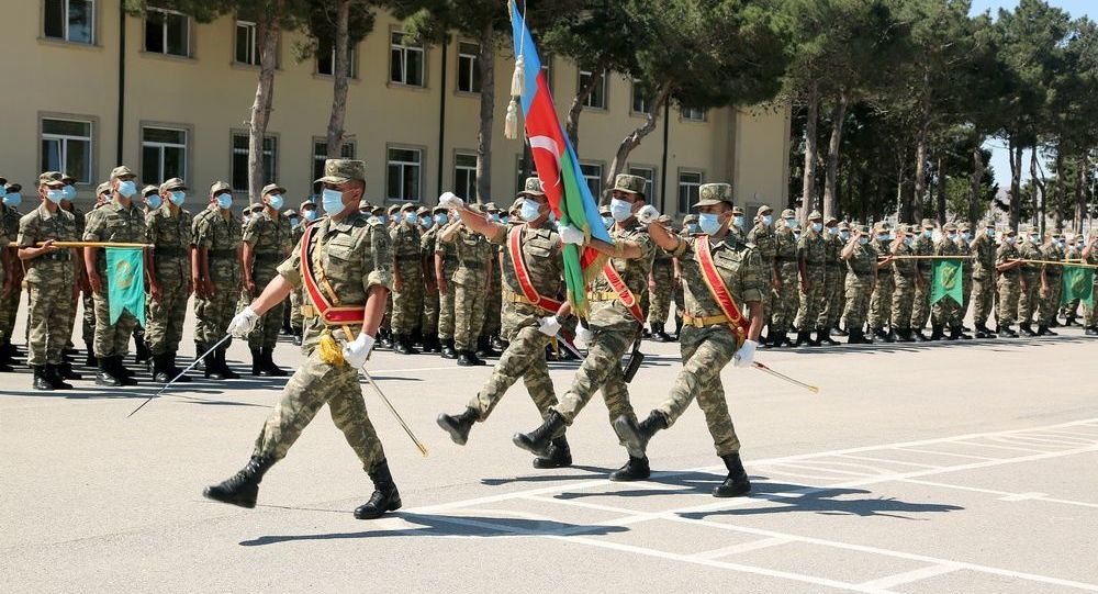 Azərbaycanda nazirliyin 52 əməkdaşı cəbhəyə yollandı - RƏSMİ