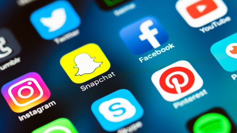 Nazirlik "facebook"dakı erməni təxribatı ilə bağlı açıqlama yaydı